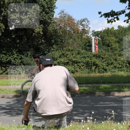 10.08.2025 - GEWOBA Citytriathlon Bremen Yannick Fuchs http://msf.ph/oto/8568921 10.08.2025 13:04:46 Radfahren 583, 629, 675, 808, 909, 929, 930, 939, 951 meine-sportfotos.de