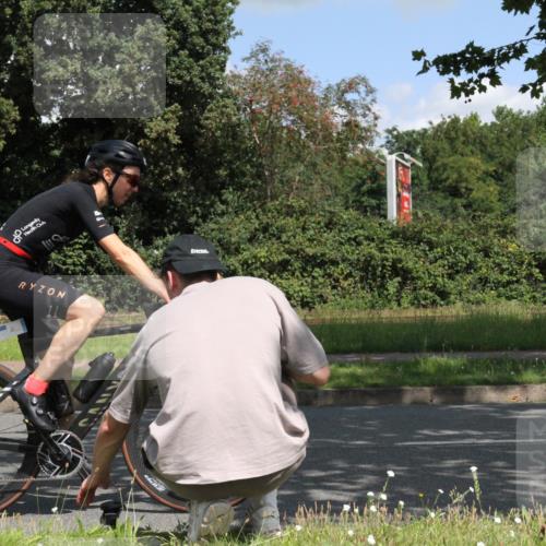 10.08.2025 - GEWOBA Citytriathlon Bremen Yannick Fuchs http://msf.ph/oto/8568922 10.08.2025 13:04:47 Radfahren 583, 629, 675, 808, 909, 929, 930, 939, 951 meine-sportfotos.de