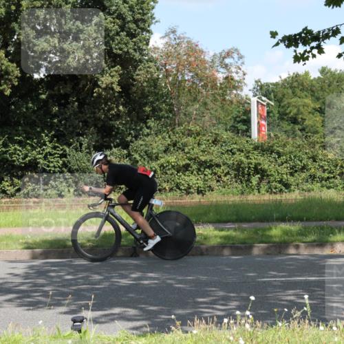 10.08.2025 - GEWOBA Citytriathlon Bremen Yannick Fuchs http://msf.ph/oto/8568939 10.08.2025 13:05:06 Radfahren 590, 645, 745, 884, 916, 928, 929, 958, 1010 meine-sportfotos.de