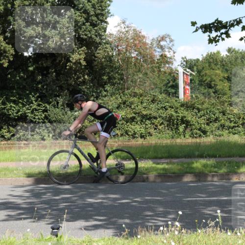 10.08.2025 - GEWOBA Citytriathlon Bremen Yannick Fuchs http://msf.ph/oto/8568959 10.08.2025 13:05:36 Radfahren 615, 627, 659, 746, 809, 876, 897, 943 meine-sportfotos.de