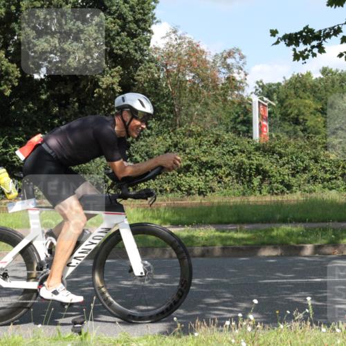 10.08.2025 - GEWOBA Citytriathlon Bremen Yannick Fuchs http://msf.ph/oto/8568960 10.08.2025 13:05:37 Radfahren 615, 616, 627, 659, 746, 809, 876, 897, 943 meine-sportfotos.de
