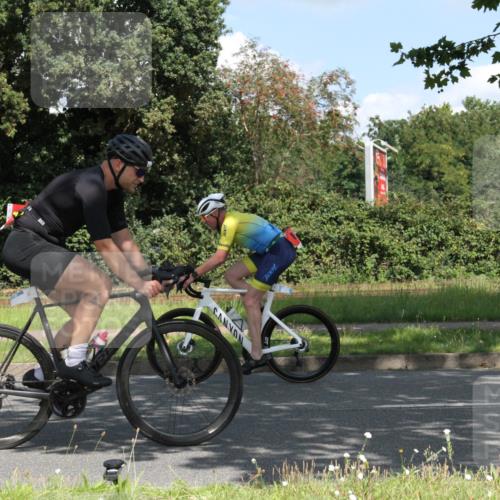10.08.2025 - GEWOBA Citytriathlon Bremen Yannick Fuchs http://msf.ph/oto/8568961 10.08.2025 13:05:37 Radfahren 615, 616, 627, 659, 746, 809, 876, 897, 943 meine-sportfotos.de