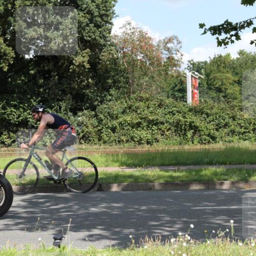 10.08.2025 - GEWOBA Citytriathlon Bremen Yannick Fuchs http://msf.ph/oto/8568969 10.08.2025 13:05:46 Radfahren 573, 615, 616, 627, 630, 746, 767, 793, 809, 857, 876, 897, 981 meine-sportfotos.de