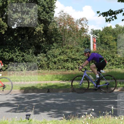 10.08.2025 - GEWOBA Citytriathlon Bremen Yannick Fuchs http://msf.ph/oto/8569044 10.08.2025 13:07:13 Radfahren 649, 656, 717, 724, 806, 820, 888, 903 meine-sportfotos.de