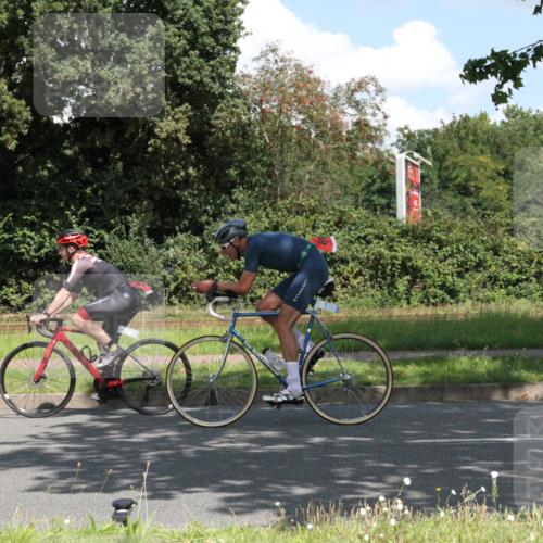 10.08.2025 - GEWOBA Citytriathlon Bremen Yannick Fuchs http://msf.ph/oto/8569072 10.08.2025 13:07:38 Radfahren 648, 873, 941, 950, 959 meine-sportfotos.de