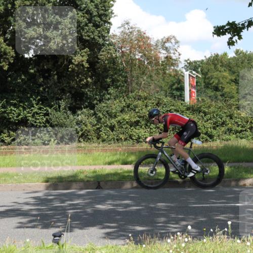 10.08.2025 - GEWOBA Citytriathlon Bremen Yannick Fuchs http://msf.ph/oto/8569080 10.08.2025 13:07:42 Radfahren 578, 648, 941, 959 meine-sportfotos.de
