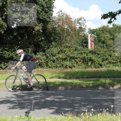 10.08.2025 - GEWOBA Citytriathlon Bremen Yannick Fuchs http://msf.ph/oto/8569083 10.08.2025 13:07:43 Radfahren 578, 648, 774, 941, 959 meine-sportfotos.de
