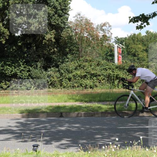 10.08.2025 - GEWOBA Citytriathlon Bremen Yannick Fuchs http://msf.ph/oto/8569084 10.08.2025 13:07:49 Radfahren 578, 648, 689, 774, 941 meine-sportfotos.de