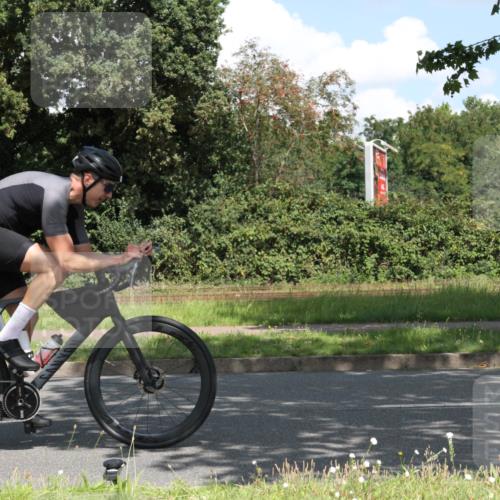 10.08.2025 - GEWOBA Citytriathlon Bremen Yannick Fuchs http://msf.ph/oto/8569088 10.08.2025 13:07:57 Radfahren 578, 626, 643, 689, 774, 838, 852, 941 meine-sportfotos.de