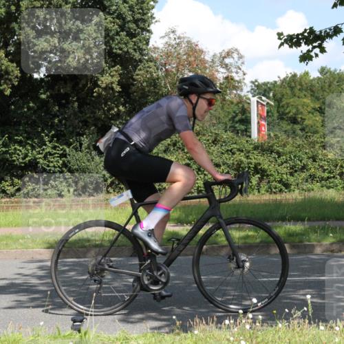 10.08.2025 - GEWOBA Citytriathlon Bremen Yannick Fuchs http://msf.ph/oto/8569102 10.08.2025 13:08:12 Radfahren 626, 643, 666, 687, 792, 838, 852 meine-sportfotos.de