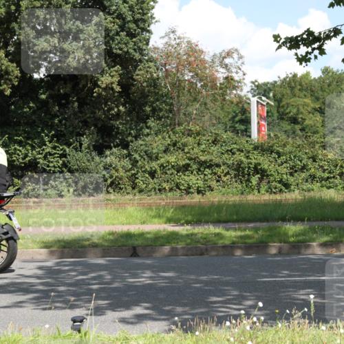 10.08.2025 - GEWOBA Citytriathlon Bremen Yannick Fuchs http://msf.ph/oto/8569122 10.08.2025 13:08:38 Radfahren 551, 552, 692, 702, 768, 824, 836, 855, 859, 912, 968, 980, 1016 meine-sportfotos.de