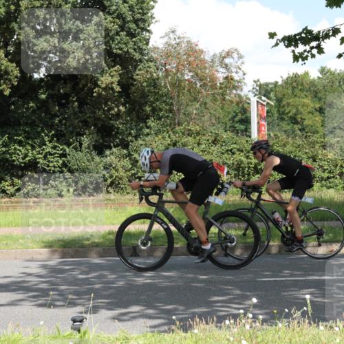 10.08.2025 - GEWOBA Citytriathlon Bremen Yannick Fuchs http://msf.ph/oto/8569155 10.08.2025 13:09:46 Radfahren 681, 770, 942 meine-sportfotos.de