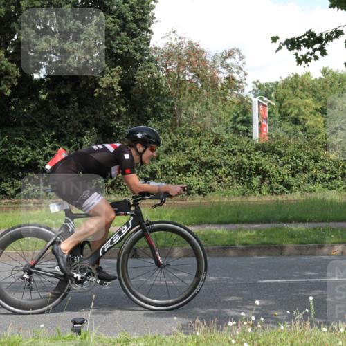 10.08.2025 - GEWOBA Citytriathlon Bremen Yannick Fuchs http://msf.ph/oto/8569193 10.08.2025 13:11:31 Radfahren 604, 664, 667, 686, 688, 708, 894, 915, 937 meine-sportfotos.de