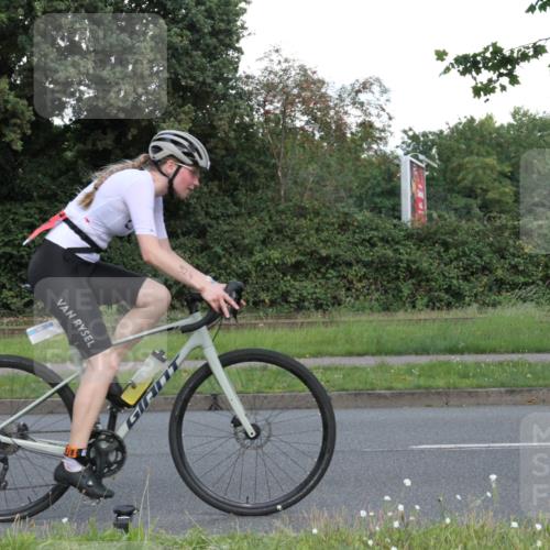 10.08.2025 - GEWOBA Citytriathlon Bremen Yannick Fuchs http://msf.ph/oto/8569227 10.08.2025 13:12:36 Radfahren 575, 789, 895, 902, 924, 1028, 1035 meine-sportfotos.de