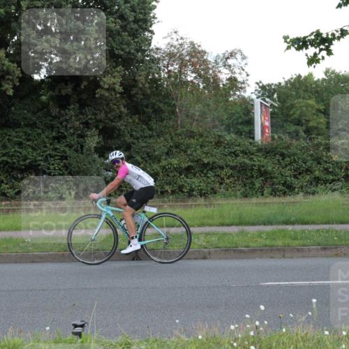 10.08.2025 - GEWOBA Citytriathlon Bremen Yannick Fuchs http://msf.ph/oto/8569228 10.08.2025 13:12:40 Radfahren 575, 582, 789, 895, 902, 924, 1028, 1035 meine-sportfotos.de