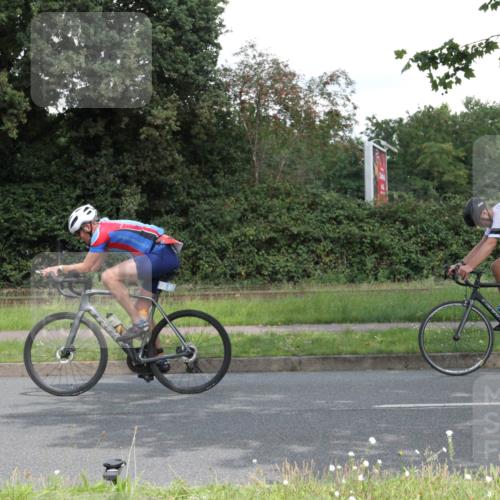 10.08.2025 - GEWOBA Citytriathlon Bremen Yannick Fuchs http://msf.ph/oto/8569240 10.08.2025 13:13:07 Radfahren  meine-sportfotos.de
