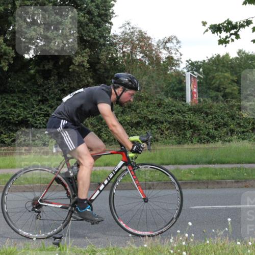10.08.2025 - GEWOBA Citytriathlon Bremen Yannick Fuchs http://msf.ph/oto/8569249 10.08.2025 13:13:27 Radfahren 781, 905, 1015, 1029, 1039 meine-sportfotos.de