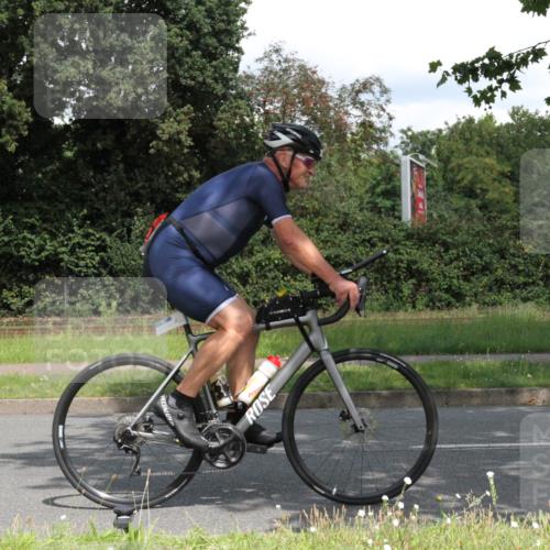 10.08.2025 - GEWOBA Citytriathlon Bremen Yannick Fuchs http://msf.ph/oto/8569250 10.08.2025 13:13:34 Radfahren 742, 781, 784, 790, 905, 982, 1015, 1029, 1039 meine-sportfotos.de