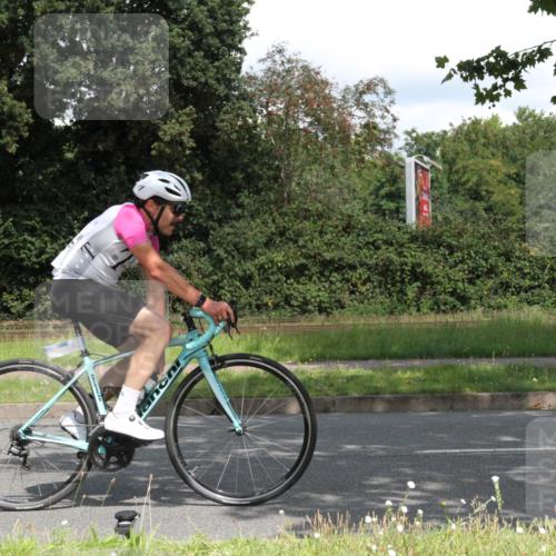 10.08.2025 - GEWOBA Citytriathlon Bremen Yannick Fuchs http://msf.ph/oto/8569251 10.08.2025 13:13:35 Radfahren 742, 781, 784, 790, 905, 982, 1015, 1039 meine-sportfotos.de