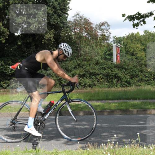 10.08.2025 - GEWOBA Citytriathlon Bremen Yannick Fuchs http://msf.ph/oto/8569252 10.08.2025 13:13:36 Radfahren 742, 781, 784, 790, 905, 982, 1015, 1033, 1039 meine-sportfotos.de