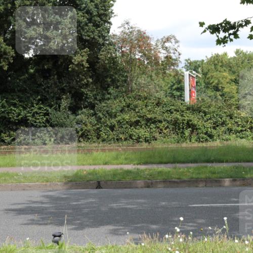 10.08.2025 - GEWOBA Citytriathlon Bremen Yannick Fuchs http://msf.ph/oto/8569275 10.08.2025 13:14:51 Radfahren 772, 877, 913 meine-sportfotos.de