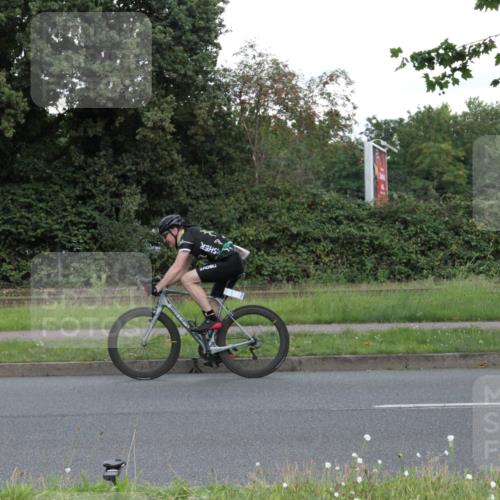 10.08.2025 - GEWOBA Citytriathlon Bremen Yannick Fuchs http://msf.ph/oto/8569287 10.08.2025 13:15:27 Radfahren 636, 736, 749, 758, 765, 940, 969, 1025 meine-sportfotos.de