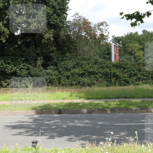 10.08.2025 - GEWOBA Citytriathlon Bremen Yannick Fuchs http://msf.ph/oto/8569316 10.08.2025 13:16:23 Radfahren 591, 632, 813, 869, 892 meine-sportfotos.de