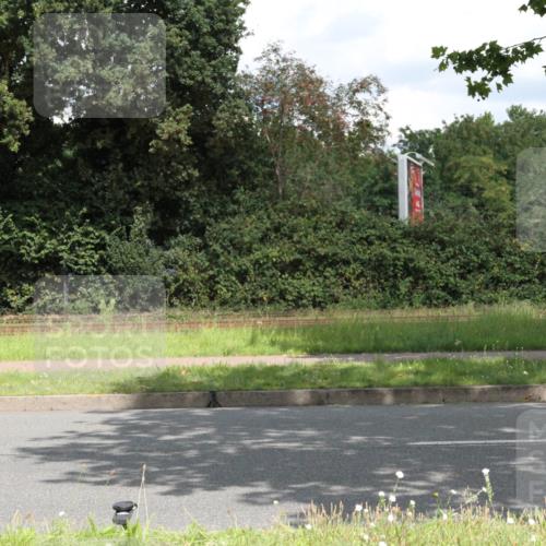 10.08.2025 - GEWOBA Citytriathlon Bremen Yannick Fuchs http://msf.ph/oto/8569317 10.08.2025 13:16:24 Radfahren 591, 632, 813, 869, 892 meine-sportfotos.de