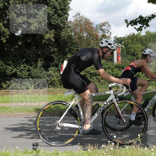10.08.2025 - GEWOBA Citytriathlon Bremen Yannick Fuchs http://msf.ph/oto/8569324 10.08.2025 13:17:11 Radfahren 602, 720, 802, 870, 910, 921 meine-sportfotos.de