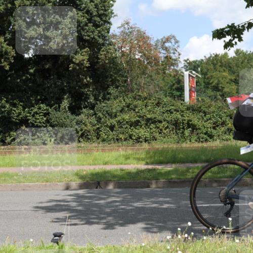 10.08.2025 - GEWOBA Citytriathlon Bremen Yannick Fuchs http://msf.ph/oto/8569375 10.08.2025 13:24:43 Radfahren 808, 928 meine-sportfotos.de