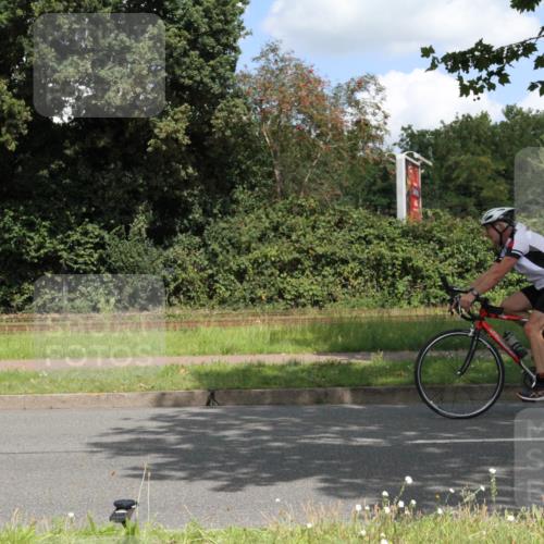 10.08.2025 - GEWOBA Citytriathlon Bremen Yannick Fuchs http://msf.ph/oto/8569399 10.08.2025 13:27:13 Radfahren 909 meine-sportfotos.de