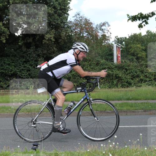 10.08.2025 - GEWOBA Citytriathlon Bremen Yannick Fuchs http://msf.ph/oto/8569405 10.08.2025 13:27:31 Radfahren 909 meine-sportfotos.de