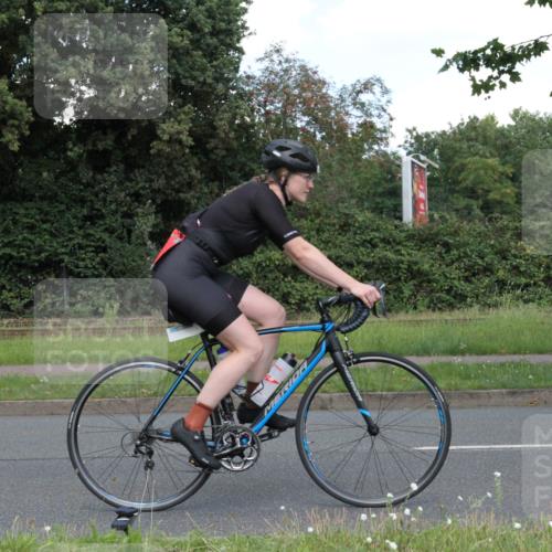 10.08.2025 - GEWOBA Citytriathlon Bremen Yannick Fuchs http://msf.ph/oto/8569408 10.08.2025 13:28:02 Radfahren 746, 941 meine-sportfotos.de