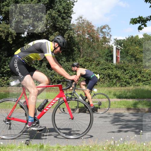 10.08.2025 - GEWOBA Citytriathlon Bremen Yannick Fuchs http://msf.ph/oto/8569637 10.08.2025 14:12:30 Radfahren 10, 33, 42, 66, 155, 171, 178 meine-sportfotos.de