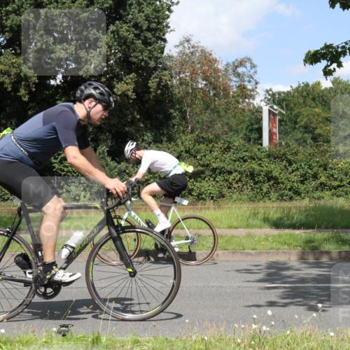10.08.2025 - GEWOBA Citytriathlon Bremen Yannick Fuchs http://msf.ph/oto/8569638 10.08.2025 14:12:32 Radfahren 10, 33, 42, 66, 155, 171, 178 meine-sportfotos.de