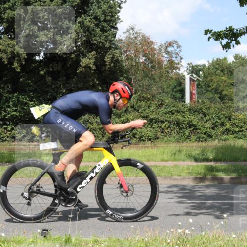 10.08.2025 - GEWOBA Citytriathlon Bremen Yannick Fuchs http://msf.ph/oto/8569654 10.08.2025 14:12:52 Radfahren 95, 117, 148, 155 meine-sportfotos.de