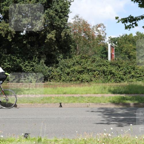 10.08.2025 - GEWOBA Citytriathlon Bremen Yannick Fuchs http://msf.ph/oto/8569696 10.08.2025 14:13:42 Radfahren 14, 44, 112 meine-sportfotos.de