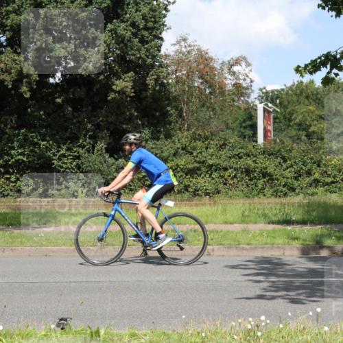 10.08.2025 - GEWOBA Citytriathlon Bremen Yannick Fuchs http://msf.ph/oto/8569728 10.08.2025 14:14:08 Radfahren  meine-sportfotos.de