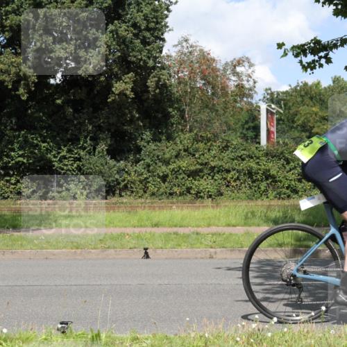 10.08.2025 - GEWOBA Citytriathlon Bremen Yannick Fuchs http://msf.ph/oto/8569785 10.08.2025 14:14:37 Radfahren 68, 77, 93, 96, 105, 113, 143 meine-sportfotos.de