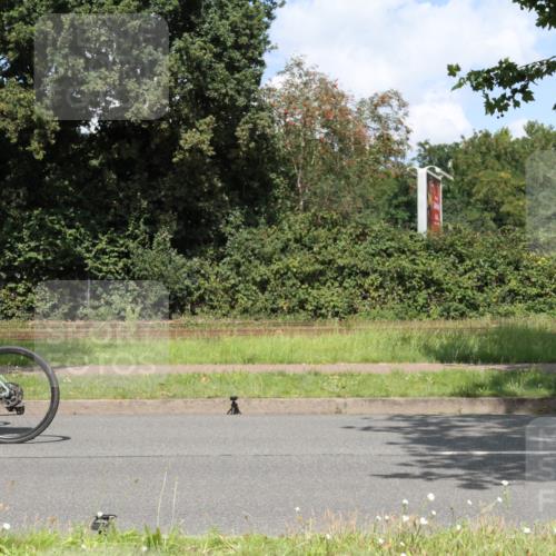 10.08.2025 - GEWOBA Citytriathlon Bremen Yannick Fuchs http://msf.ph/oto/8569876 10.08.2025 14:15:19 Radfahren 15, 45, 54, 55, 76, 88, 97, 108, 123, 133, 146 meine-sportfotos.de