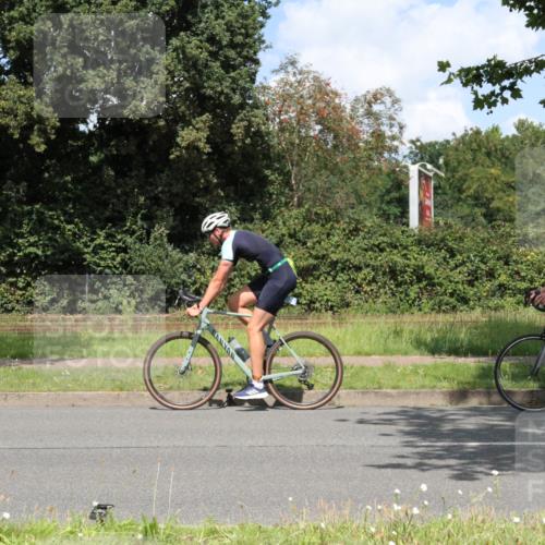 10.08.2025 - GEWOBA Citytriathlon Bremen Yannick Fuchs http://msf.ph/oto/8569900 10.08.2025 14:15:32 Radfahren 45, 54, 55, 72, 97, 118, 123, 187 meine-sportfotos.de