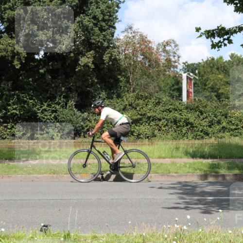 10.08.2025 - GEWOBA Citytriathlon Bremen Yannick Fuchs http://msf.ph/oto/8569902 10.08.2025 14:15:34 Radfahren 45, 54, 55, 72, 97, 98, 118, 123, 187 meine-sportfotos.de