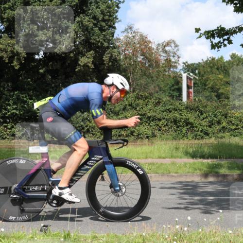 10.08.2025 - GEWOBA Citytriathlon Bremen Yannick Fuchs http://msf.ph/oto/8569909 10.08.2025 14:15:39 Radfahren 72, 74, 98, 118, 123, 187 meine-sportfotos.de