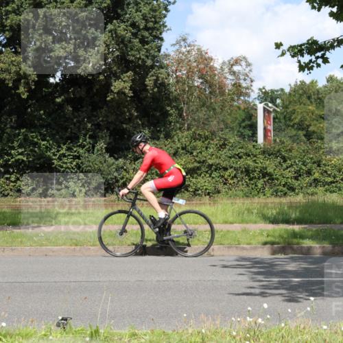10.08.2025 - GEWOBA Citytriathlon Bremen Yannick Fuchs http://msf.ph/oto/8569918 10.08.2025 14:15:51 Radfahren 43, 72, 74, 98, 129, 187, 271 meine-sportfotos.de