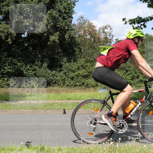10.08.2025 - GEWOBA Citytriathlon Bremen Yannick Fuchs http://msf.ph/oto/8569995 10.08.2025 14:16:29 Radfahren 31, 38, 48, 57, 63, 64, 121, 144, 152, 173 meine-sportfotos.de
