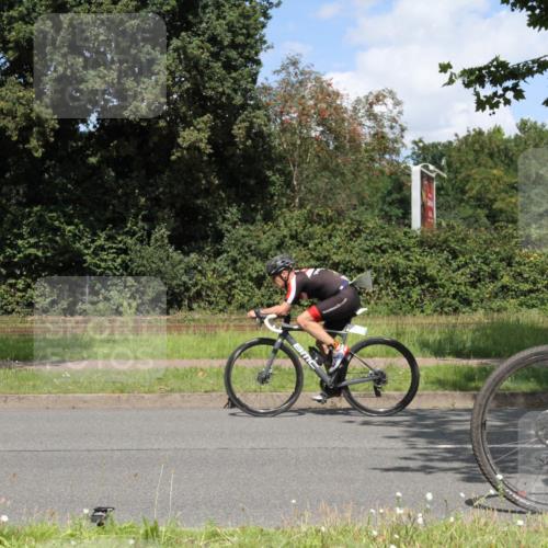 10.08.2025 - GEWOBA Citytriathlon Bremen Yannick Fuchs http://msf.ph/oto/8570015 10.08.2025 14:16:36 Radfahren 31, 57, 63, 64, 121, 144, 152, 173 meine-sportfotos.de