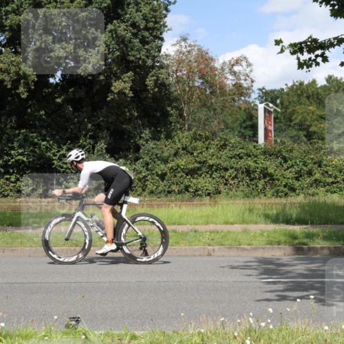 10.08.2025 - GEWOBA Citytriathlon Bremen Yannick Fuchs http://msf.ph/oto/8570095 10.08.2025 14:17:53 Radfahren 51, 91, 240, 263 meine-sportfotos.de