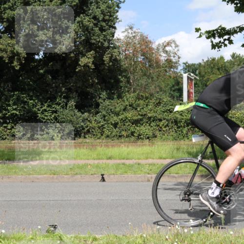 10.08.2025 - GEWOBA Citytriathlon Bremen Yannick Fuchs http://msf.ph/oto/8570109 10.08.2025 14:17:58 Radfahren 51, 91, 214, 240, 263 meine-sportfotos.de