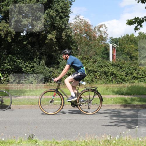 10.08.2025 - GEWOBA Citytriathlon Bremen Yannick Fuchs http://msf.ph/oto/8570134 10.08.2025 14:18:19 Radfahren 47, 75, 94, 100, 147, 214, 255, 295 meine-sportfotos.de