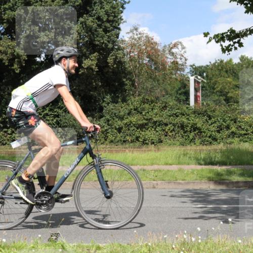 10.08.2025 - GEWOBA Citytriathlon Bremen Yannick Fuchs http://msf.ph/oto/8570141 10.08.2025 14:18:26 Radfahren 47, 75, 94, 100, 131, 147, 255, 295, 314 meine-sportfotos.de